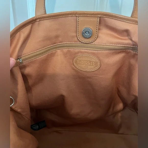 Fossil Women's Sydney Shopper Shoulder Tote Bag Purse Magenta Pink Fuschia EUC! - Picture 11 of 16